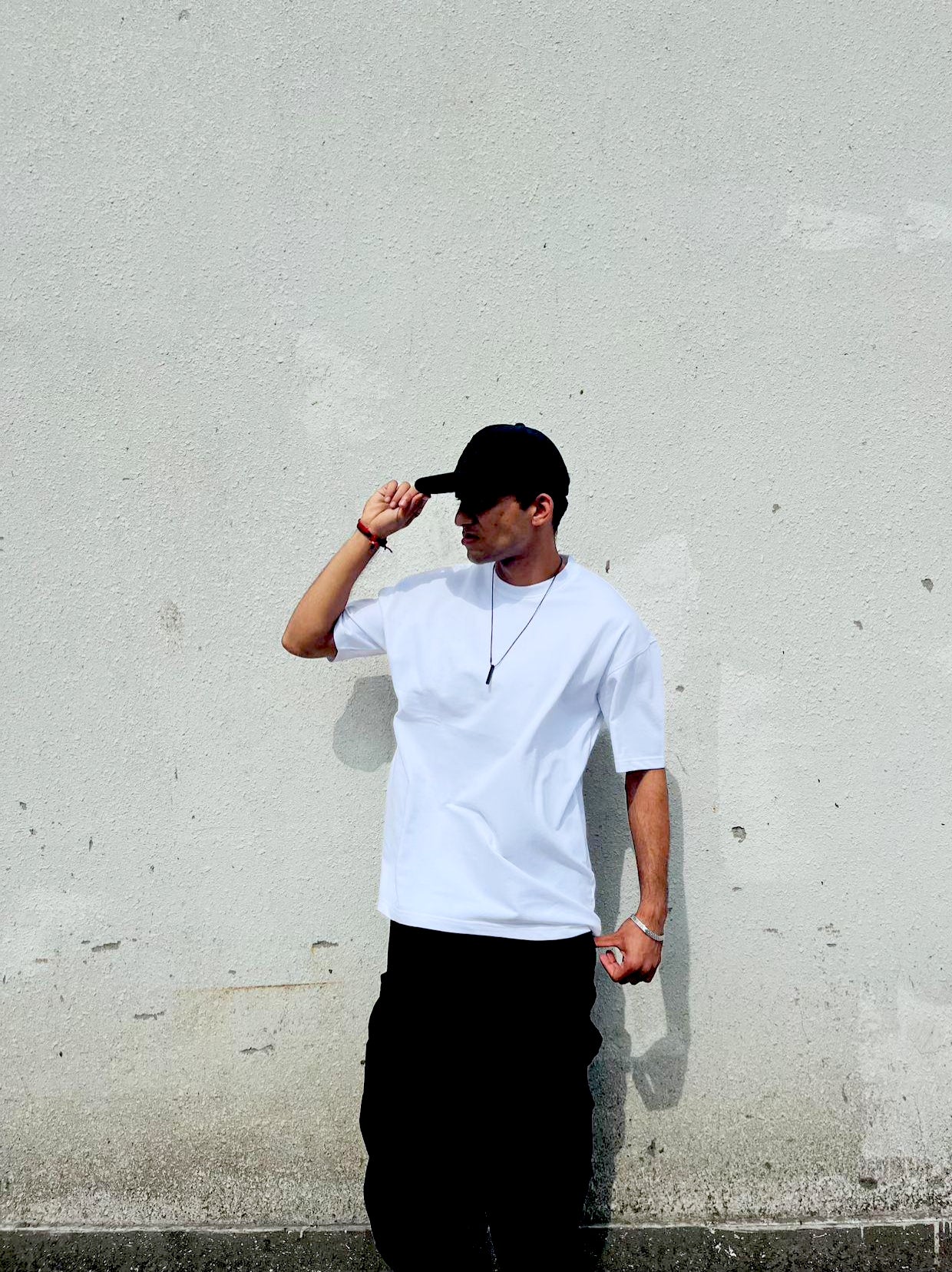 Stitchung and white oversize t-shirt